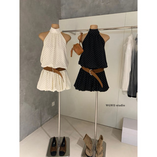 𝐏𝐡𝐢𝐞𝐧 𝐖𝐆𝐖𝐄 | (Sẵn) w8814 Váy Chấm Bi Cổ Yếm Hở Lưng Chun Bí
