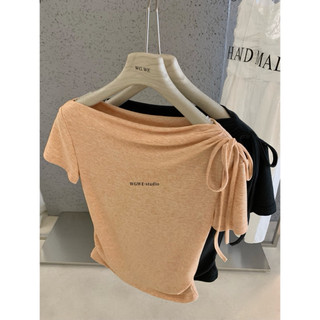 𝐏𝐡𝐢𝐞𝐧 𝐖𝐆𝐖𝐄 | (Sẵn) w9042 Áo Thun Cotton Lệch Vai May Nhún