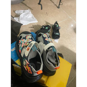 xả sandal bé hot hit lẻ sz 36
