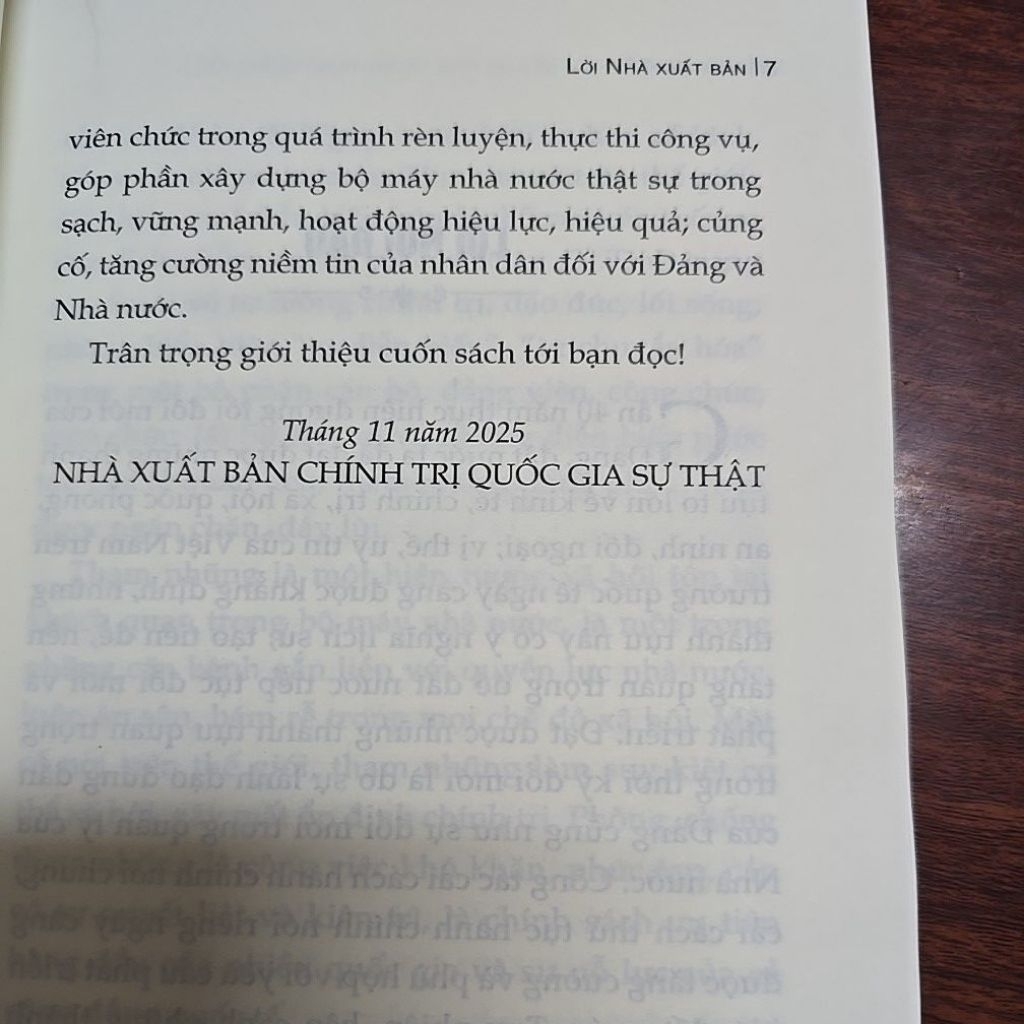 Sách - Một số giải pháp đẩy lùi tình trạng tham nhũng vặt trong giải quyết các thủ tục hành chính ở nước ta hiện nay