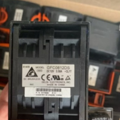 Quạt đôi tản nhiệt 12V 8x8x5,6cm_1.20A đến 1.8A hiệu DELTA rất mạnh