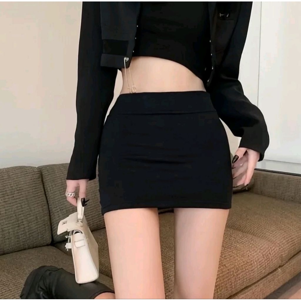 CHÂN VÁY A dáng ngắn ôm body dành cho nữ - có quần bảo hộ - hack dáng tôn V3- chất tuyết mưa đanh mịn - size 36-55kg