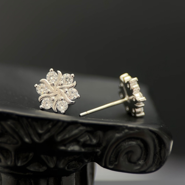 Khuyên tai nam thanh thẳng bạc S925 Snow Flower thiết kế hình bông tuyết đính đá basic KN151 (1 chiếc) | GEMY SILVER