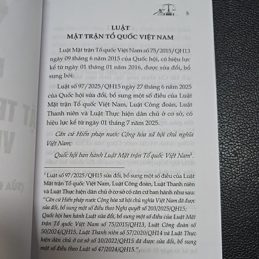 Sách - Luật mặt trận tổ quốc Việt Nam (NXB Lao động)