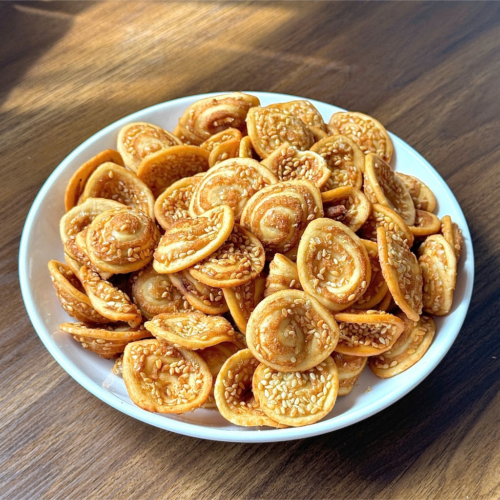 1kg bánh tai heo nhí mè rang vị cốt dừa đặc biệt thơm ngon
