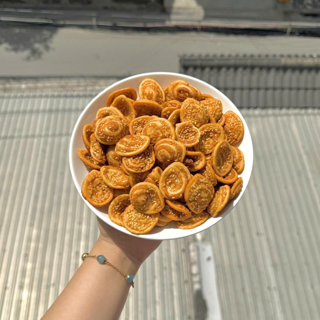 1kg bánh tai heo nhí mè rang vị cốt dừa đặc biệt thơm ngon