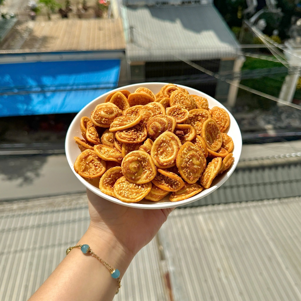 1kg bánh tai heo nhí mè rang vị cốt dừa đặc biệt thơm ngon
