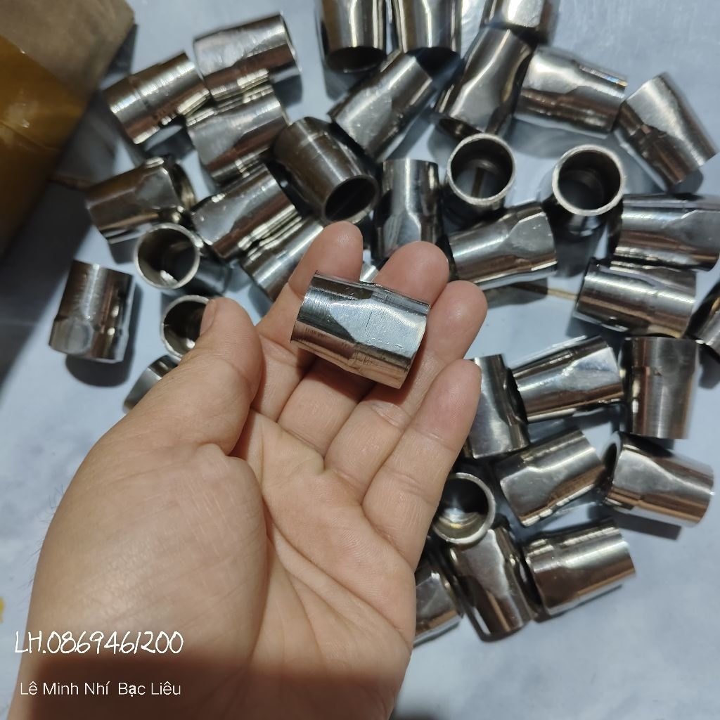 Tán đuôi chân vịt ren 16mm 14mm inox 304