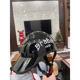 Mẫu mới mũ bảo hiểm kết Brabas có khoét sau - Với kết cấu chắc chắn dựa trên lớp Sơn phủ Nhũ thời trang