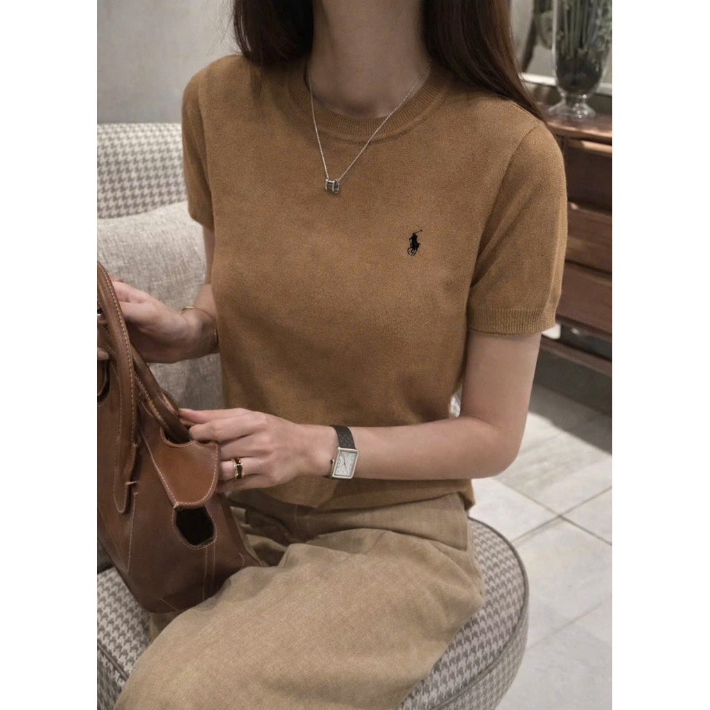 Linh Moon Áo len nữ cổ tròn màu nâu thêu logo ngựa form ôm nhẹ len dệt mịn Kèm Ảnh Thật