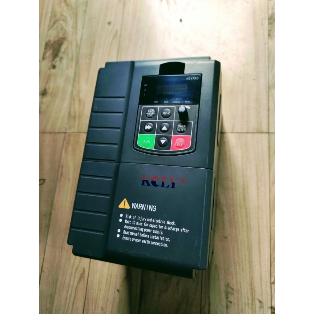 biến tần KCLY công suất 7,5kW điện áp 3pha 380V hàng tháo máy đẹp bh 3 ...
