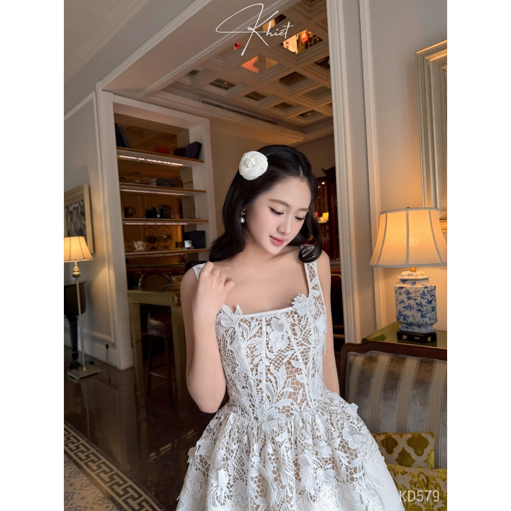 Đầm ngắn Khiết dáng xòe ren 3D trắng phối phi trơn phong cách dự tiệc sang chảnh KD579