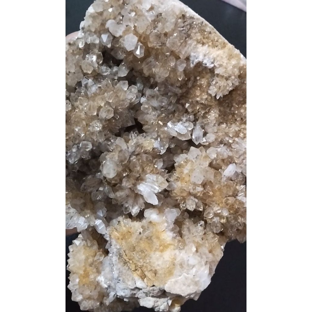 tinh thể thạch anh tự nhiên