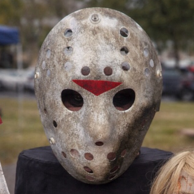 Mặt Nạ Khúc Côn Cầu Jason Voorhees phần 7 trong loạt phim Thứ 6 ngày 13.