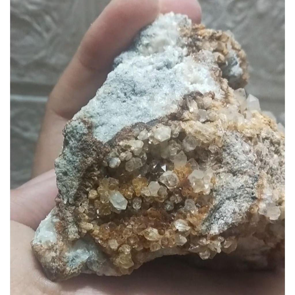 tinh thể thạch anh thiên nhiên