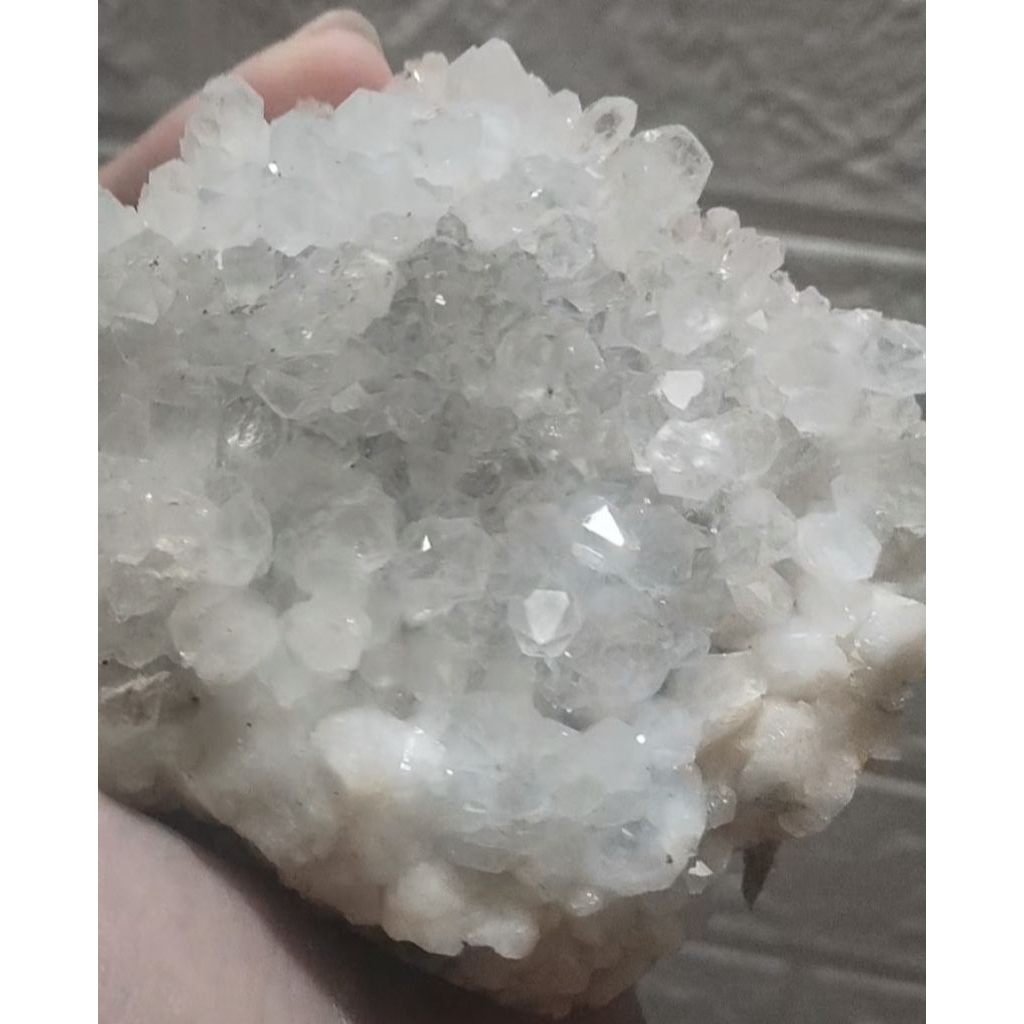 tinh thể thạch anh thiên nhiên