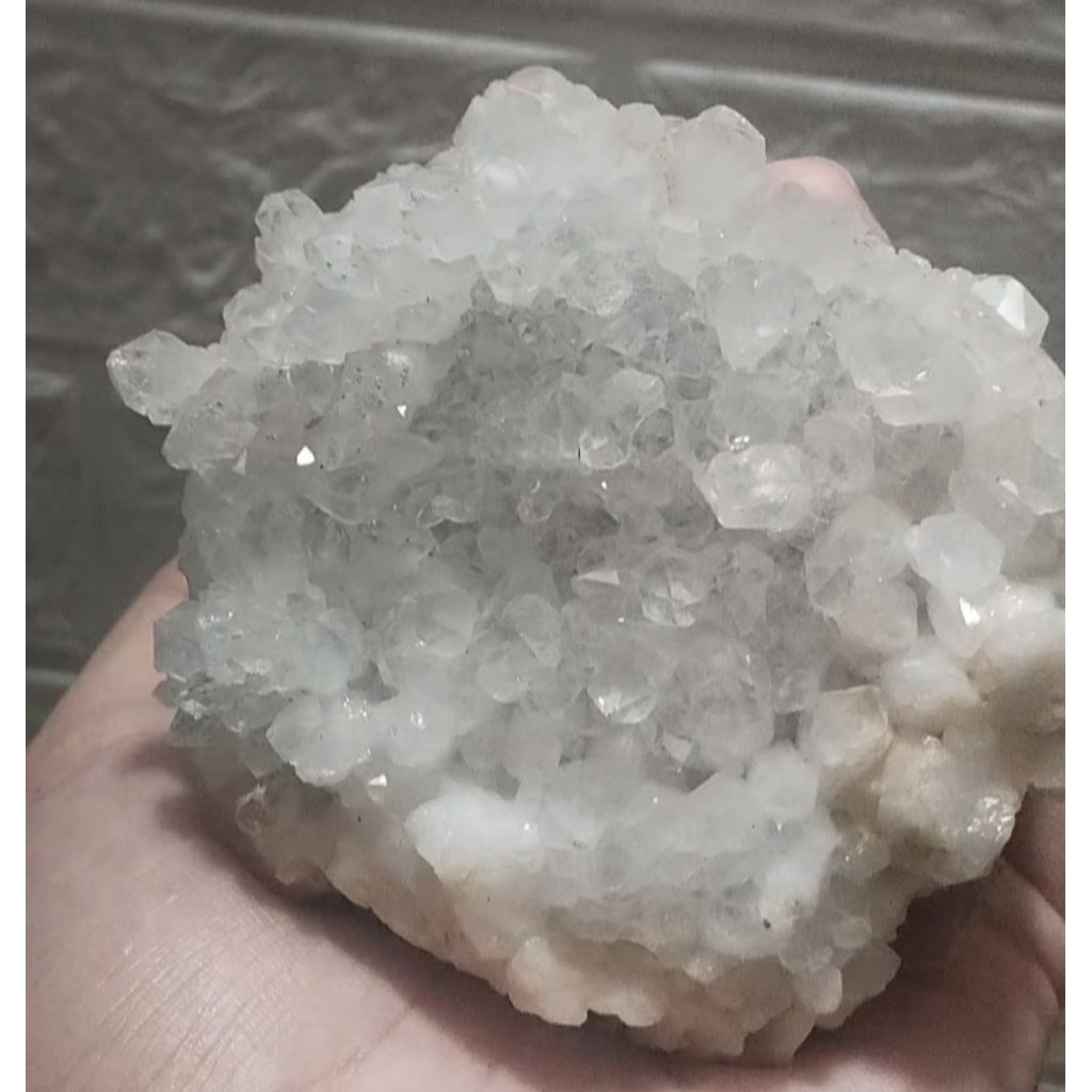 tinh thể thạch anh thiên nhiên