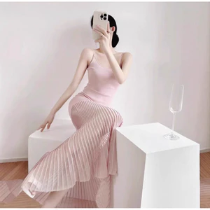 Váy Dệt Kim, Thiết Kế Phong Cách Pháp Cho Mùa Hè