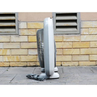 Quạt Hộp Tản Gió Vinawind Điện Cơ Thống Nhất Cánh QH300 và QH350 Có Rơ Le Tự Ngắt Khi Đổ