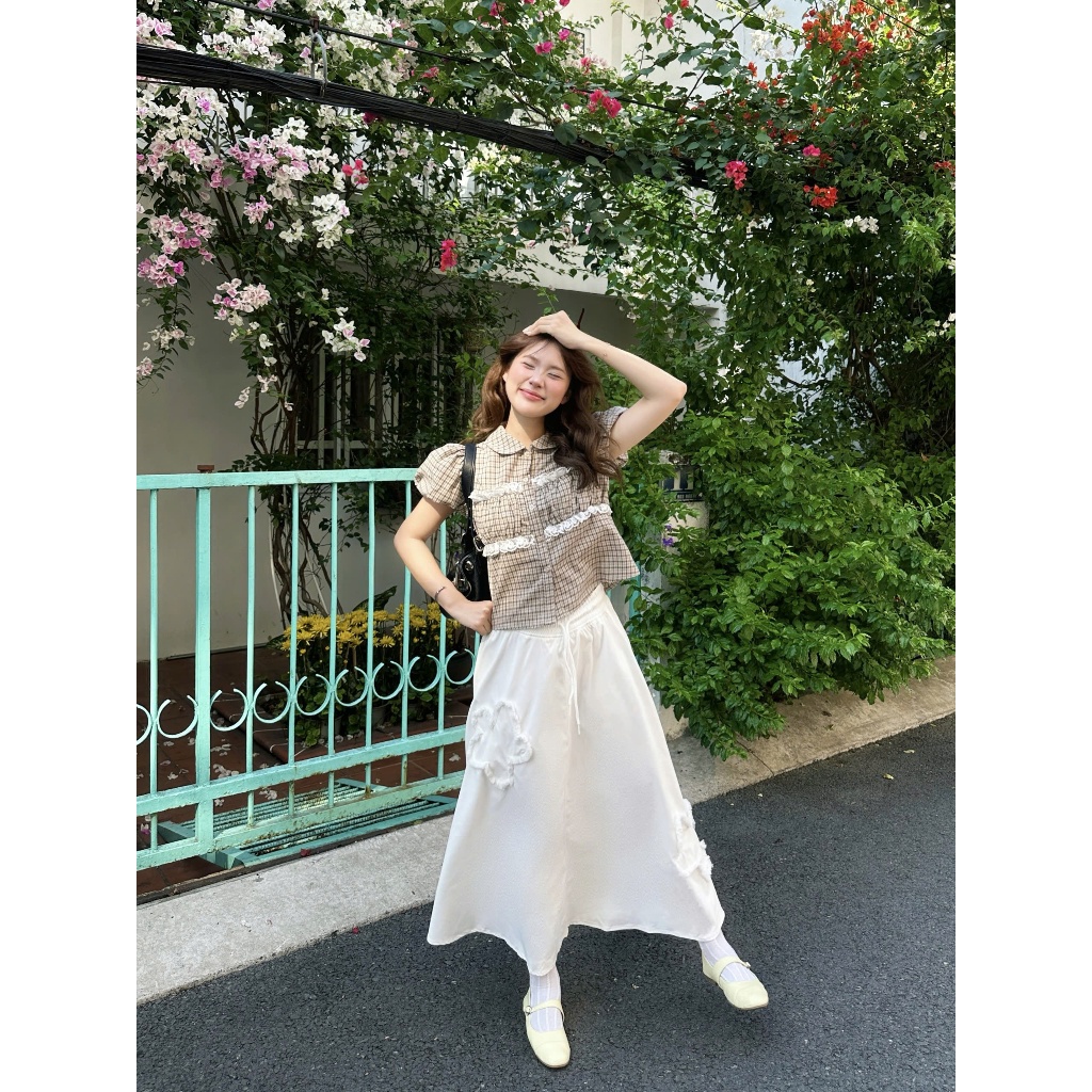 Chân Váy Nữ NEZIAR SKIRT Phối Hoa Xù Năng Động Hè 2026 SECODEE | Shopee ...