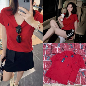 Linh Moon Áo thun nữ cổ tim đỏ thêu logo ngựa form ôm nhẹ chất cotton 4C Kèm Ảnh Thật