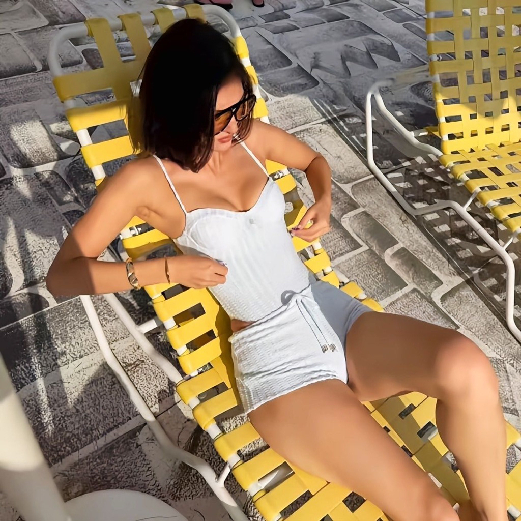 [ Có Sẵn From bé cần tăng size] Set BiKiNi Liền Thân Có đệm Mút Và Kèm Quần Như Ảnh(ib để hướng dẫn hoàn hàng)