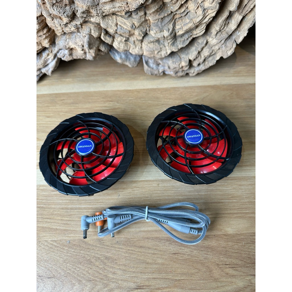 Quạt Áo Điều Hòa SWONSAN 12V Chính Hãng – 9 Cánh Gió Mạnh, Chống Nước, Siêu Bền, Loại Mới 2026