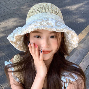 Mũ Cói Nữ Vành Rộng Phối Ren Hoa Vintage Chống Nắng Đi Biển Hàn Quốc Thắt Nơ Dễ Thương Mới 2026
