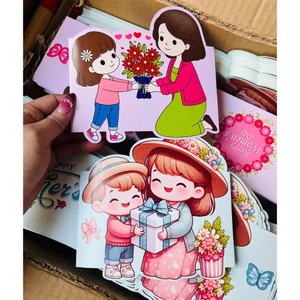 Thiệp Ngày Của Mẹ ( Mẫu Bươm ) – Thiệp Chúc Mừng Mother’s Day / Women’s Day Hình Bé Tặng Hoa & Quà Cực Xinh