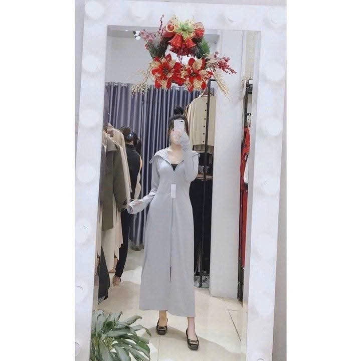 ( Vay Nắng Xẻ Sau) Aó Khoác Chống Nắng Toàn Thân , Dáng Dài ,Thông Hơi Co Giãn Thoáng Mát