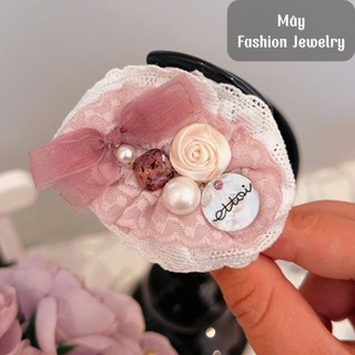 Kẹp tóc ren lụa 4 lớp đính nơ đính charm hoa đá • Mây Fashion Jewelry - K32601