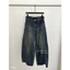 Quần jeans suông đính đá bên