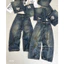 Quần jeans suông đính đá bên
