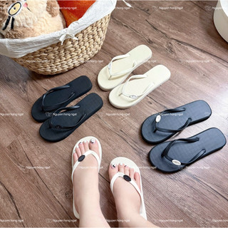 Dép tông xỏ ngón nữ bản quai đục By.NGATODER gắn charm đi ò kiểu dáng basic