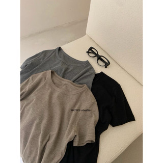 𝐏𝐡𝐢𝐞𝐧 𝐖𝐆𝐖𝐄 | (Sẵn Hồng) w8821 Áo Thun Ôm Vải Mềm Mịn Cotton Co Dãn 5 Màu Trơn