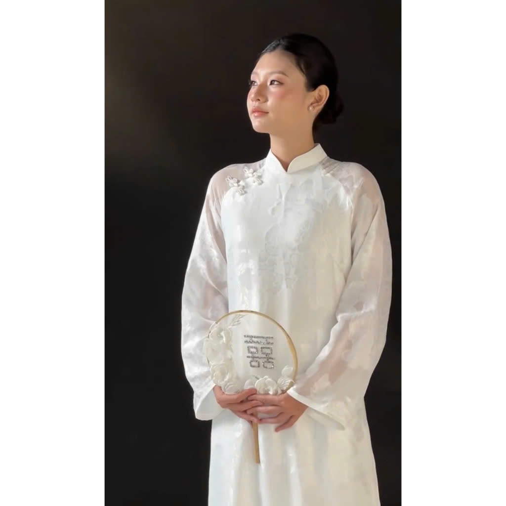 Áo Dài Trắng Kết Hoa Thủ Công Cao Cấp Áo Dài GấmHoa Chìm Tay Lỡ Phối Nơ Xinh  Sang Trọng Thiết Kế Dáng Xưa T1585G