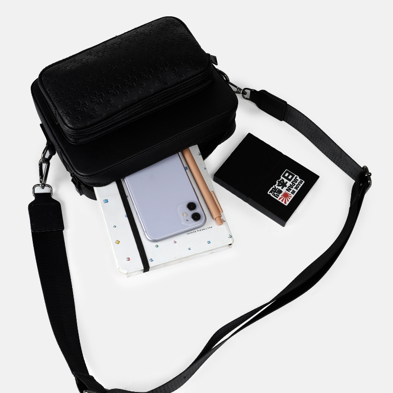 Túi Hộp Da PU Đeo Chéo Perry Nam Nữ Monogram Đựng Điện Thoại Ipad Đi Chơi | MIDORI M STUDIO