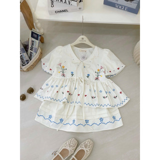 SEP House - Set thô thêu hoạ tiết mùa hè dáng babydoll cổ V cột nơ phối chân váy lưng chun ngắn xoè màu kem- Hàng loại 1