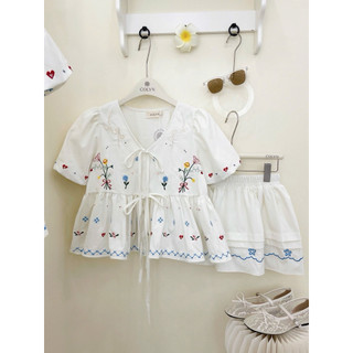 SEP House - Set thô thêu hoạ tiết mùa hè dáng babydoll cổ V cột nơ phối chân váy lưng chun ngắn xoè màu kem- Hàng loại 1