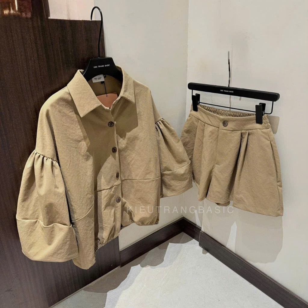 ZIMM STORE-Bộ quần áo kaki sành điệu màu be sữa form rộng cực thoải mái