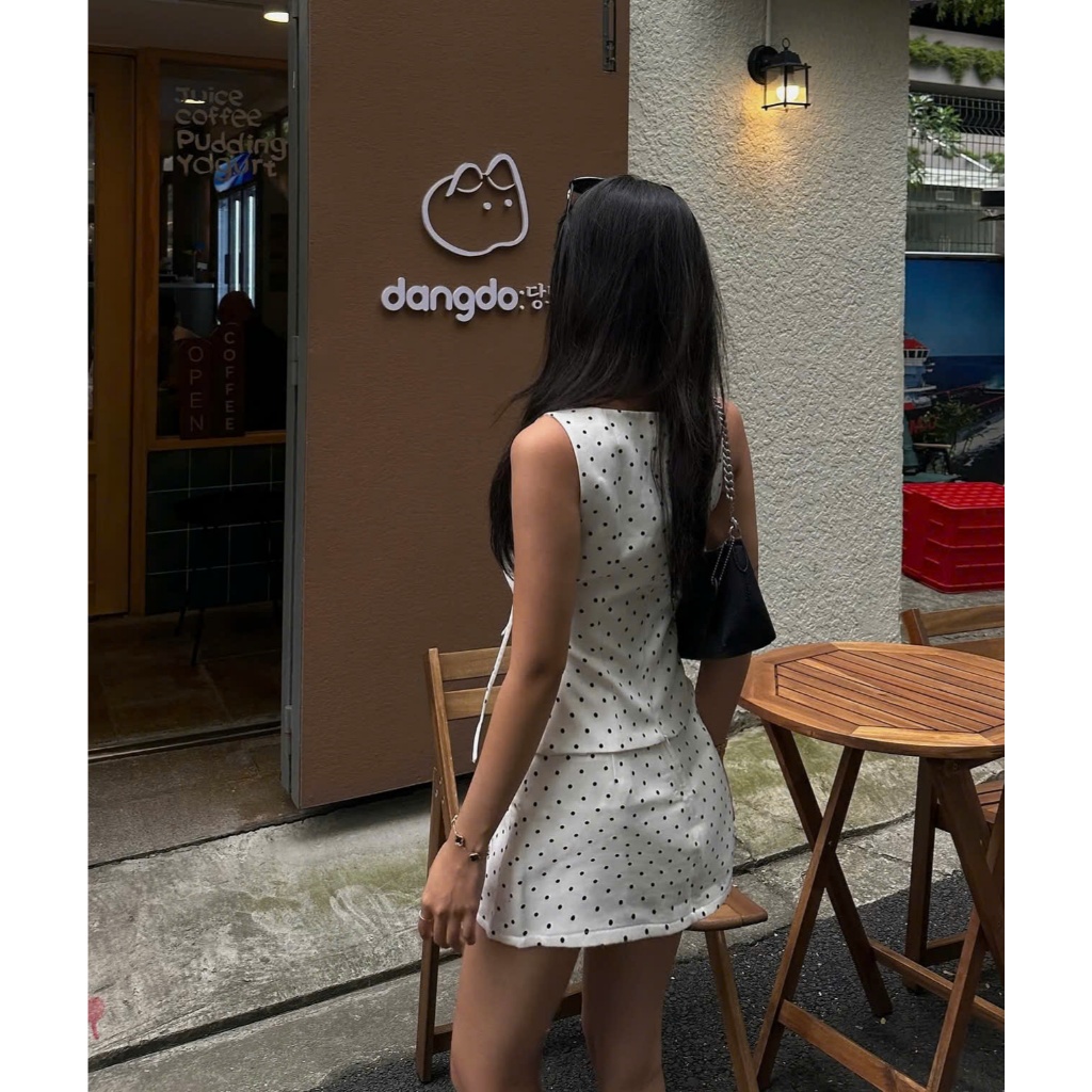 Set Áo 2 Dây Cúp Ngực Đan Dây Chấm Bi Chiết Eo Kèm Chân Váy Mini Skirt Cá Tinh SAN Clothings - P182