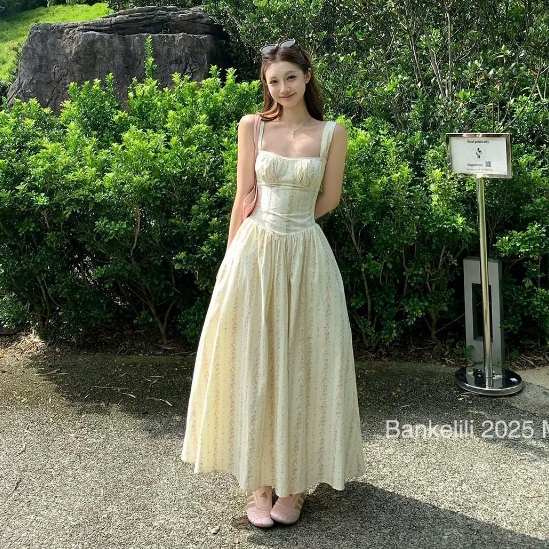 Váy 2 Dây Maxi Dáng Dài Nhấn Eo Xòe Bồng Họa Tiết Hoa Nhí Có Chun Lưng Đi Biển, Du Lịch SAN Clothings - P183