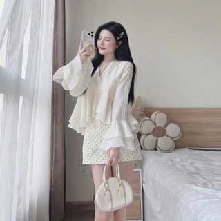 ZIMM STORE-Áo kiểu bánh bèo trắng kem mặc cùng chân váy mini chấm bi đen