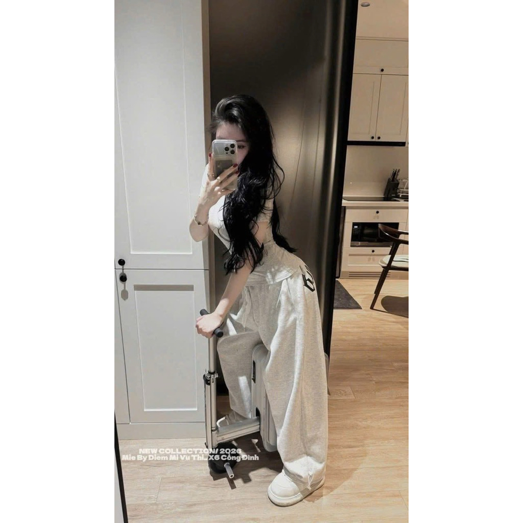 Set Đồ Bộ Nữ Ôm Body Áo Thun Tay Ngắn Quần Jogger Ống Rộng In Chữ Cá Tính