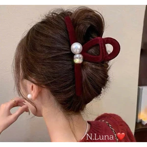 Cặp tóc vibe tiểu thư sang chảnh