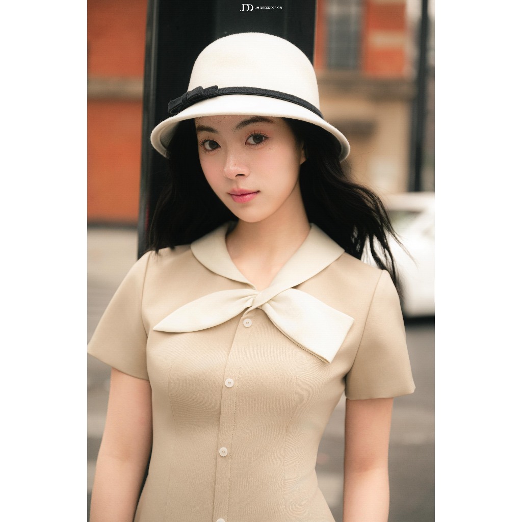 Set Áo Dáng Ôm Cổ Buộc Nơ 2T14.2601, Chân Váy Dáng A Ngắn 4S07.2601, Set Đồ Preppy, Công Sở Thanh Lịch Sang Trọng By JM