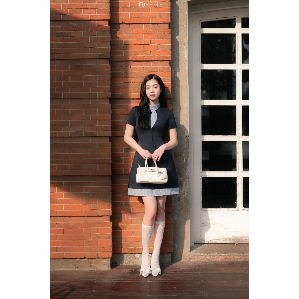 Đầm Xuân Hè Dáng A Phối Cổ Kẻ 1S14.2601. Đầm Preppy Thanh Lịch Cổ Sơ Mi, Đầm Công Sở Nữ Thanh Lịch Hiện Đại Trẻ Trung JM