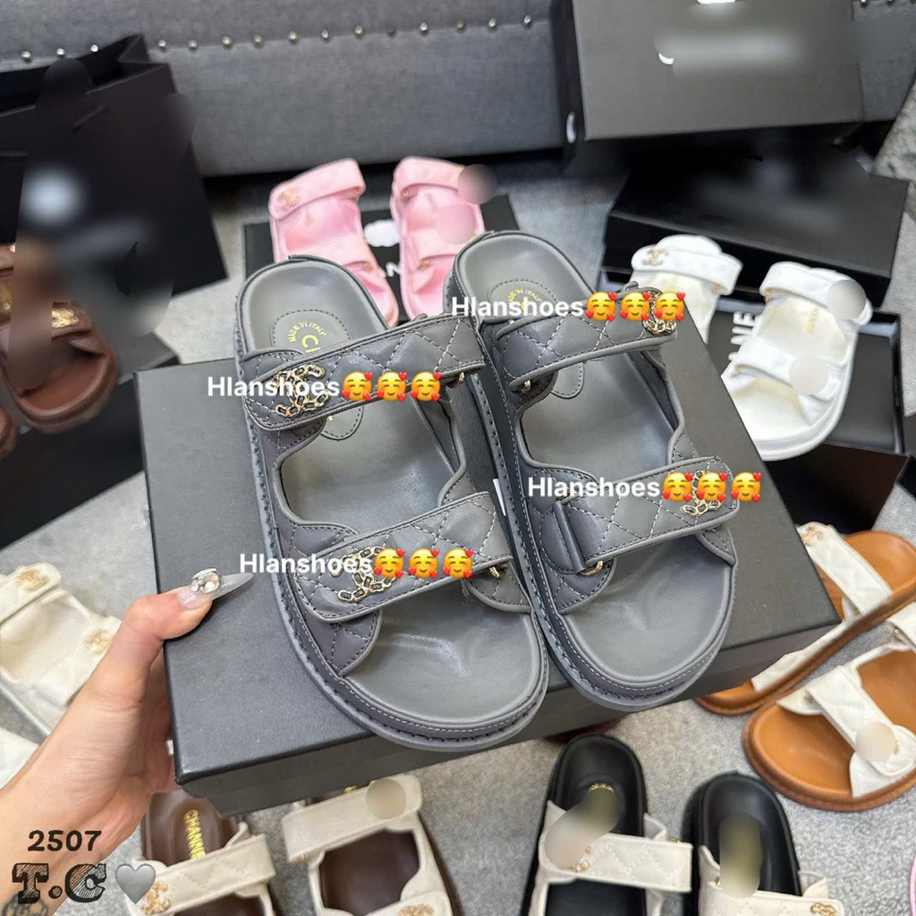 Dép 2 quai mẫu mới
