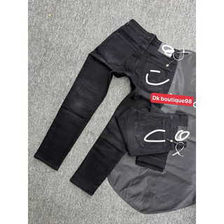 Quần Jean Nam Slimfit Wash Nhẹ Phối Túi Sau Hoạ Tiết Monogram – Jean Co Giãn Form Trẻ Trung