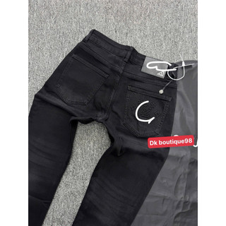 Quần Jean Nam Slimfit Wash Nhẹ Phối Túi Sau Hoạ Tiết Monogram – Jean Co Giãn Form Trẻ Trung